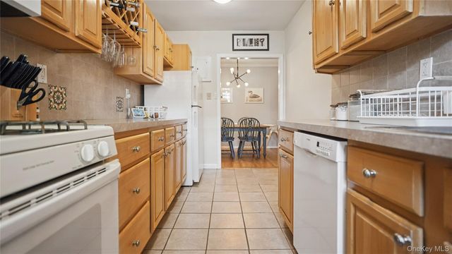 320 Palmer Terrace 2B, Mamaroneck, NY 10543