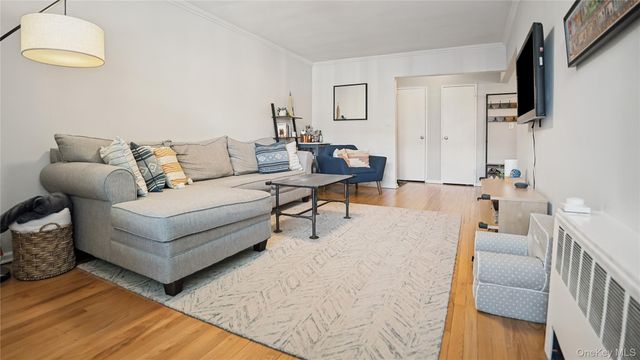 320 Palmer Terrace 2B, Mamaroneck, NY 10543