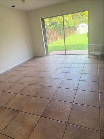 9422 SW 127th Avenue, Miami, FL 33186