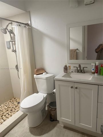 9422 SW 127th Avenue, Miami, FL 33186