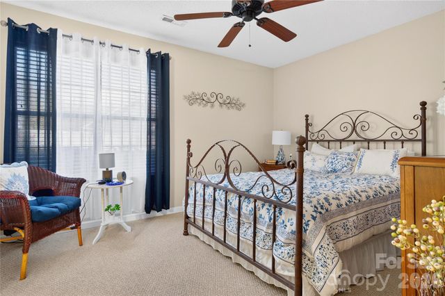 111 Foxglove Drive, Mooresville, NC 28115