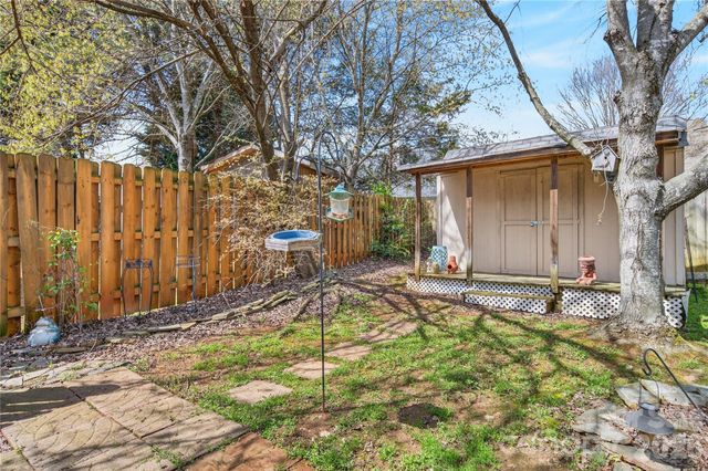 111 Foxglove Drive, Mooresville, NC 28115