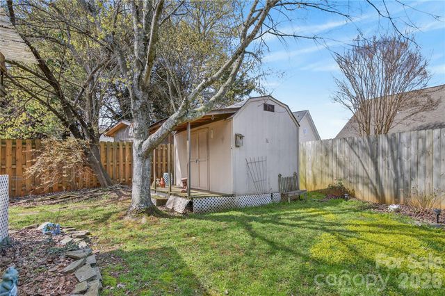 111 Foxglove Drive, Mooresville, NC 28115