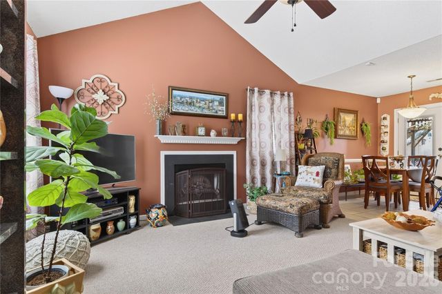 111 Foxglove Drive, Mooresville, NC 28115