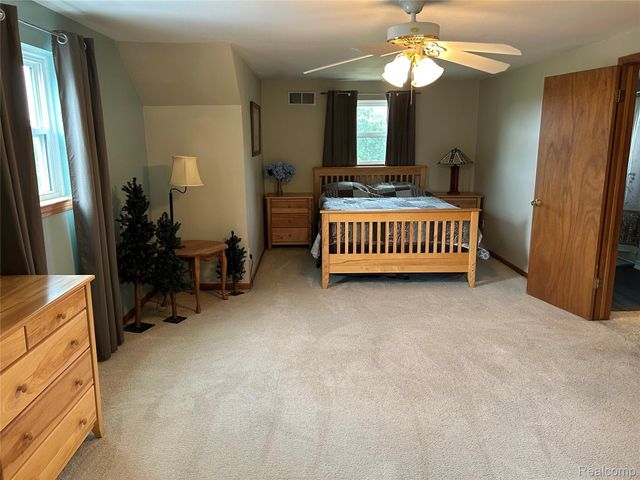 8812 S Byron Road, Vernon Township, MI 48436