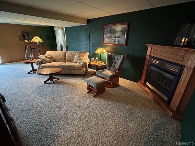 8812 S Byron Road, Vernon Township, MI 48436