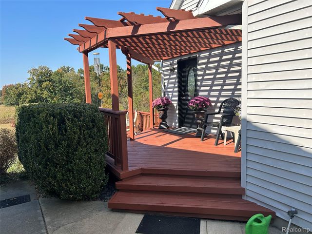 8812 S Byron Road, Vernon Township, MI 48436