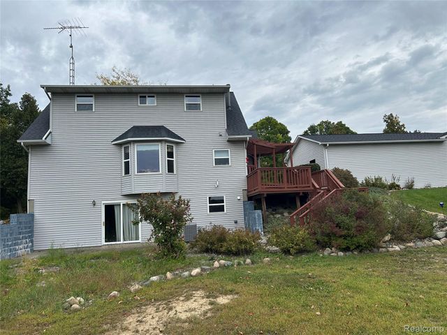 8812 S Byron Road, Vernon Township, MI 48436