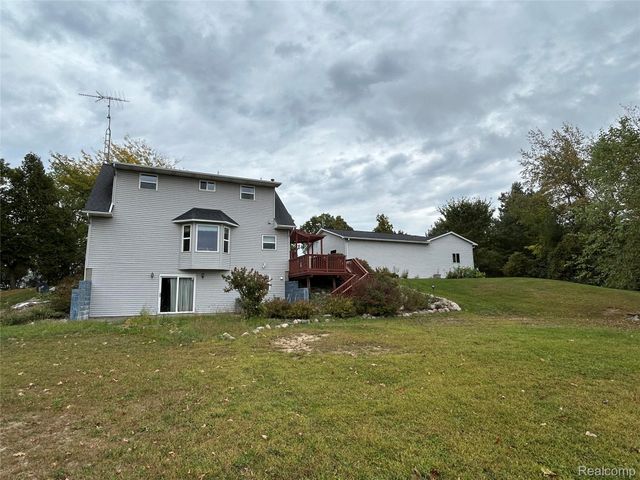 8812 S Byron Road, Vernon Township, MI 48436