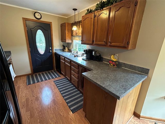 8812 S Byron Road, Vernon Township, MI 48436