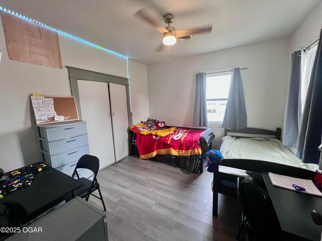 320 S Forest Avenue, Joplin, MO 64801