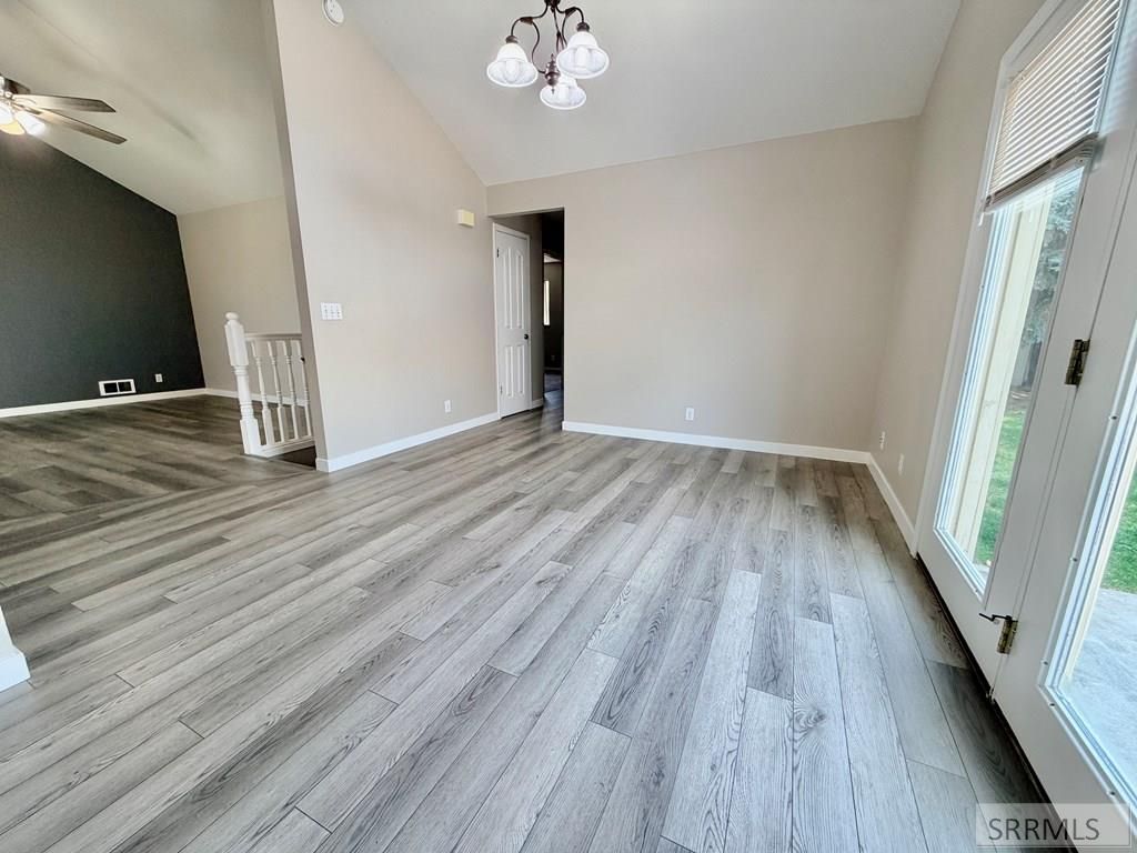Image 7 of property listing at 1107 Skyline Drive, Idaho Falls, ID 83402