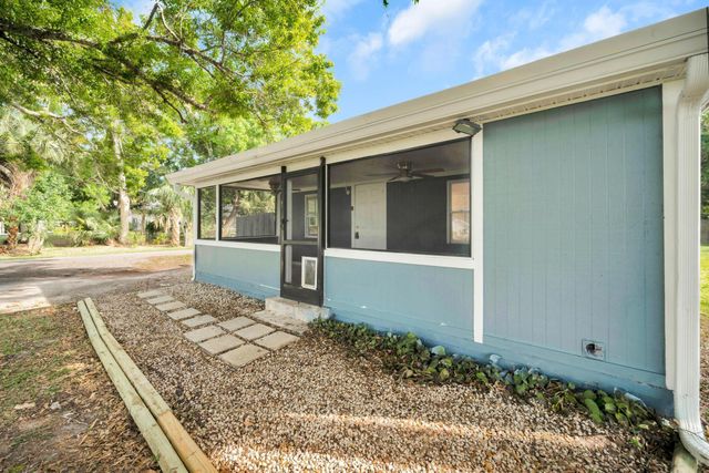 4851 Kirby Loop Road A, Fort Pierce, FL 34981