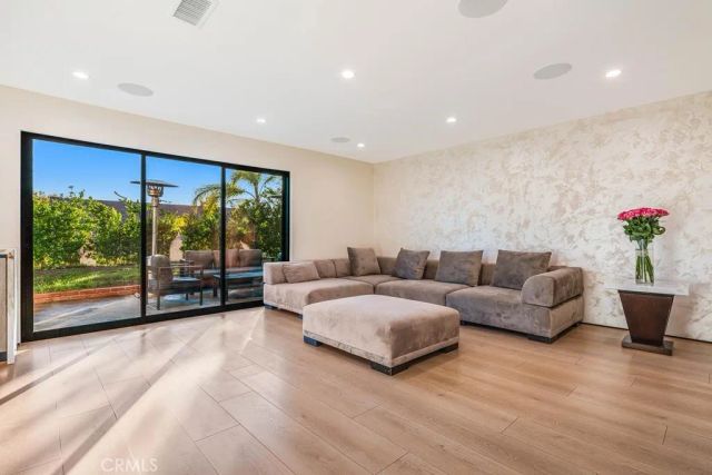 13433 Mission Tierra Way, Granada Hills, CA 91344