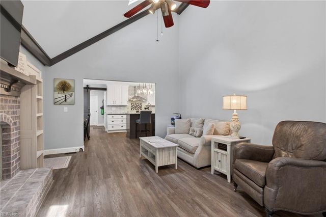 1337 Barbara CT, Chesapeake, VA 23322
