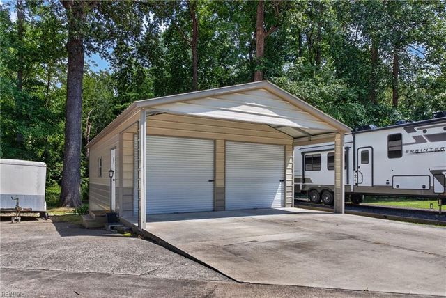1337 Barbara CT, Chesapeake, VA 23322