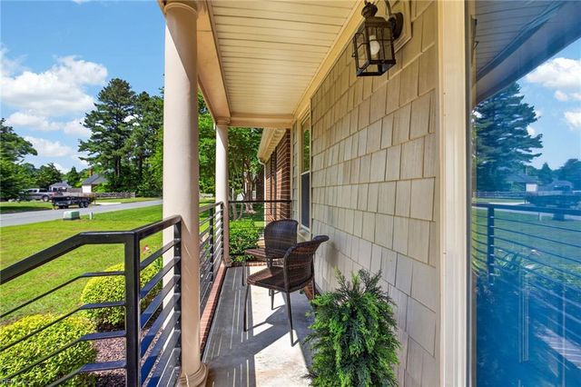 1337 Barbara CT, Chesapeake, VA 23322