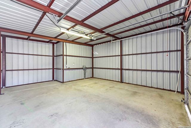 1745 W LAKESIDE DR, Canyon Lake, TX 78133