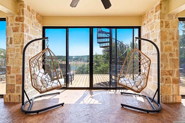 1745 W LAKESIDE DR, Canyon Lake, TX 78133