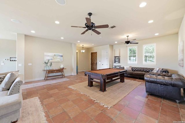 1745 W LAKESIDE DR, Canyon Lake, TX 78133