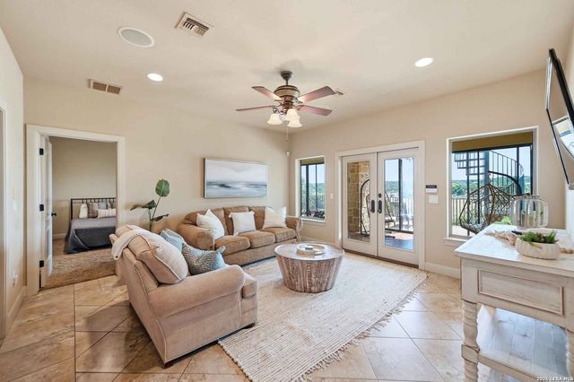 1745 W LAKESIDE DR, Canyon Lake, TX 78133