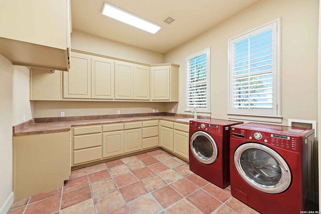 1745 W LAKESIDE DR, Canyon Lake, TX 78133