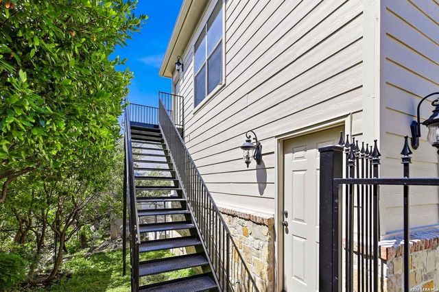 1745 W LAKESIDE DR, Canyon Lake, TX 78133
