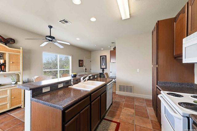 1745 W LAKESIDE DR, Canyon Lake, TX 78133