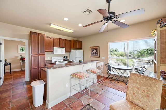 1745 W LAKESIDE DR, Canyon Lake, TX 78133
