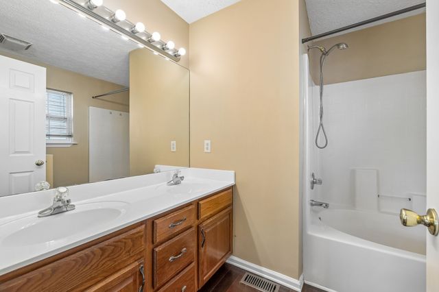 3417 Harbor Hill Pl, Nashville, TN 37214