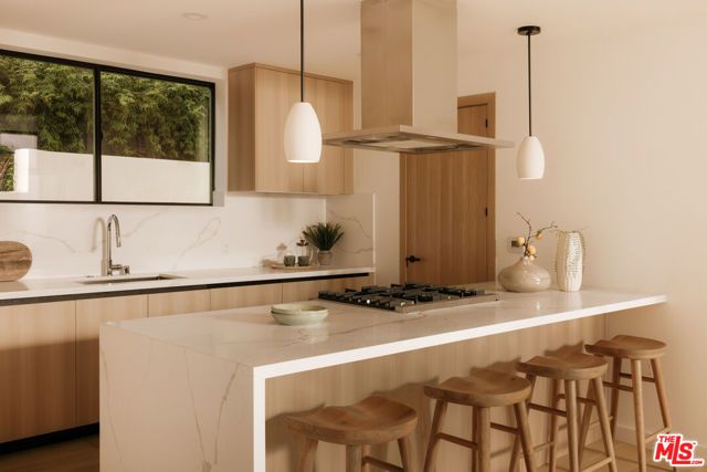 2919 Waverly Drive 103, Los Angeles, CA 90039