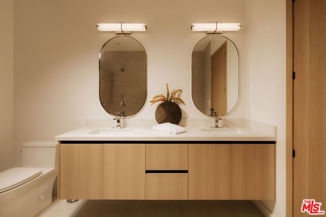 2919 Waverly Drive 103, Los Angeles, CA 90039