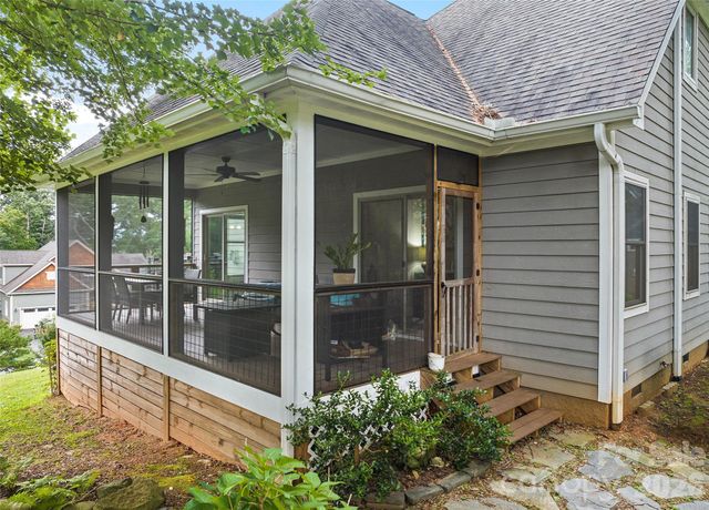 18 Forget Me Not Meadows, Fairview, NC 28730