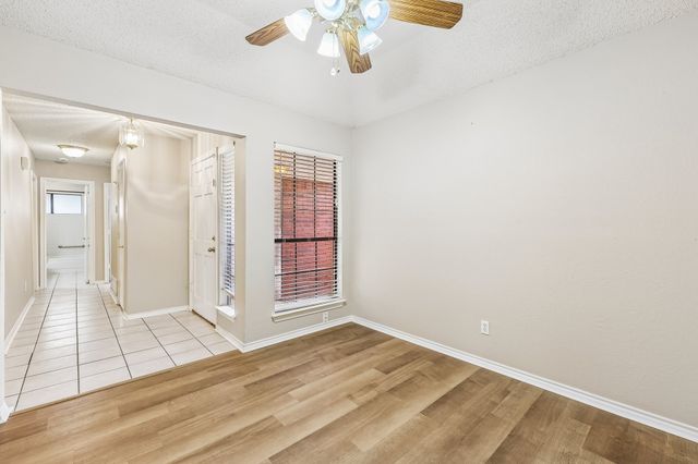 3211 Brookview Drive, Corinth, TX 76210