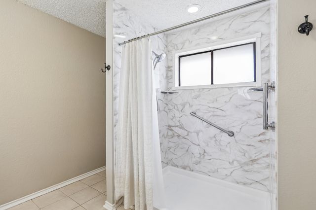 3211 Brookview Drive, Corinth, TX 76210