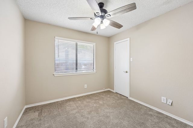 3211 Brookview Drive, Corinth, TX 76210