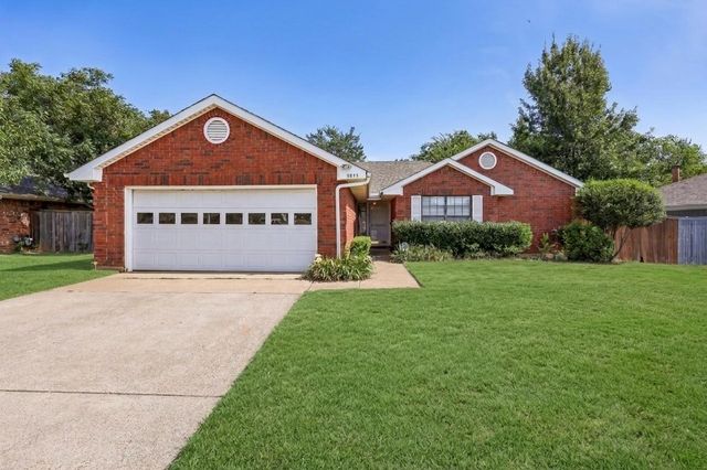 3211 Brookview Drive, Corinth, TX 76210