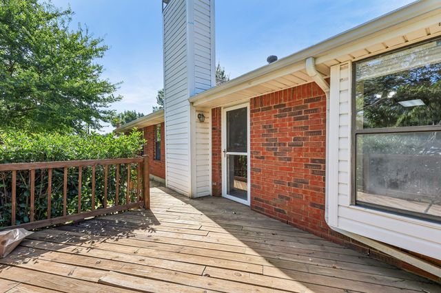 3211 Brookview Drive, Corinth, TX 76210