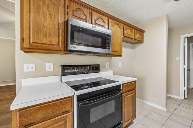 3211 Brookview Drive, Corinth, TX 76210