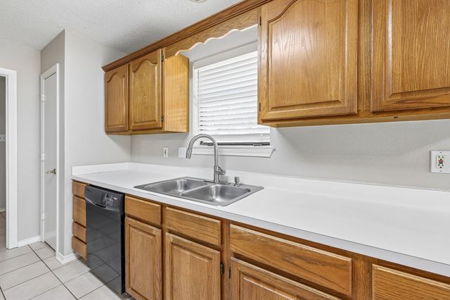 3211 Brookview Drive, Corinth, TX 76210