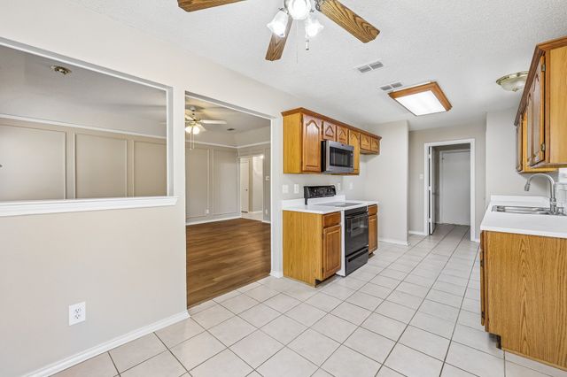 3211 Brookview Drive, Corinth, TX 76210
