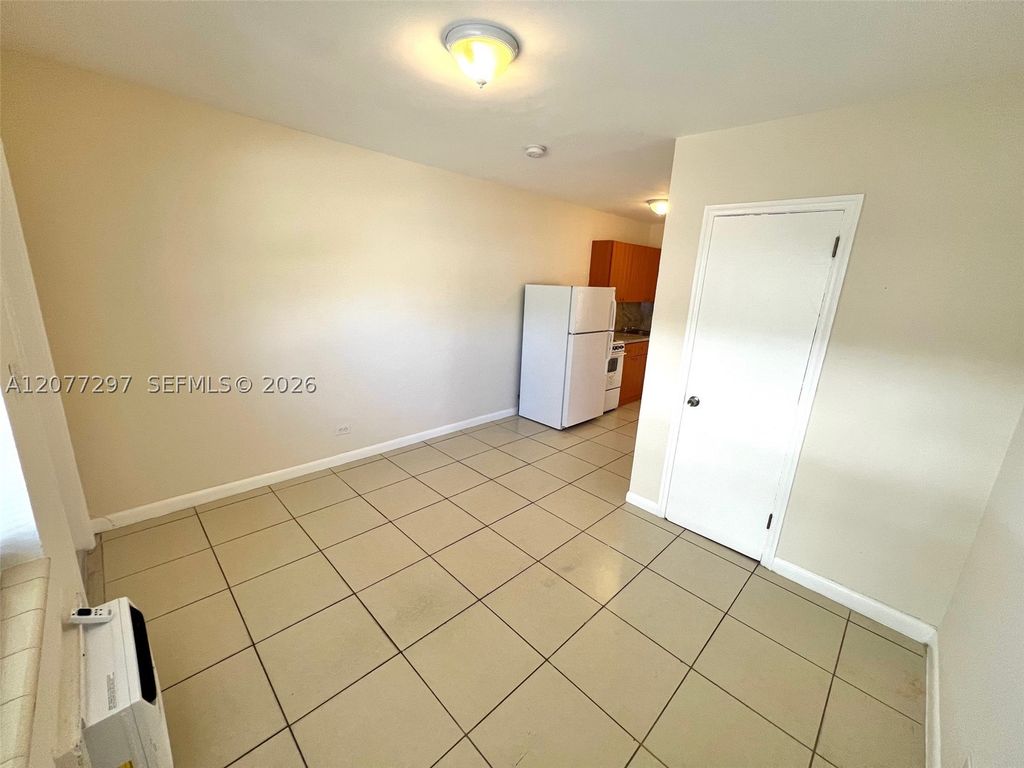 700 NE 85th St 14, Miami, FL 33138
