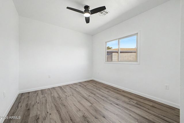 913 W SAINT JOHN Road, Phoenix, AZ 85023