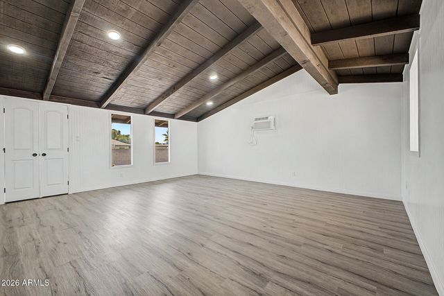 913 W SAINT JOHN Road, Phoenix, AZ 85023