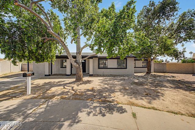 913 W SAINT JOHN Road, Phoenix, AZ 85023