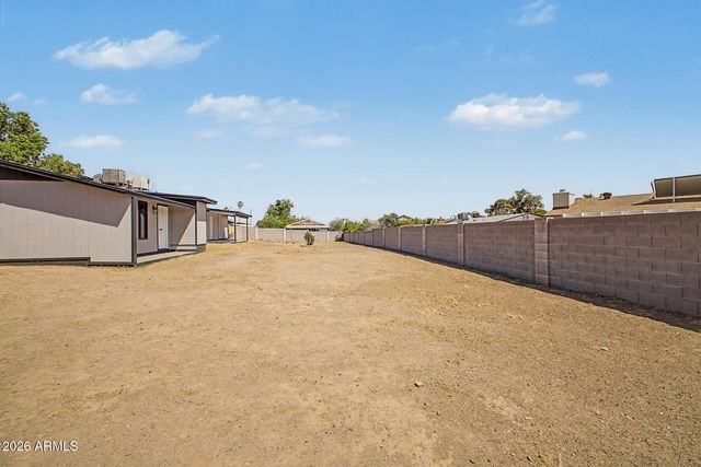913 W SAINT JOHN Road, Phoenix, AZ 85023