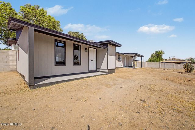 913 W SAINT JOHN Road, Phoenix, AZ 85023