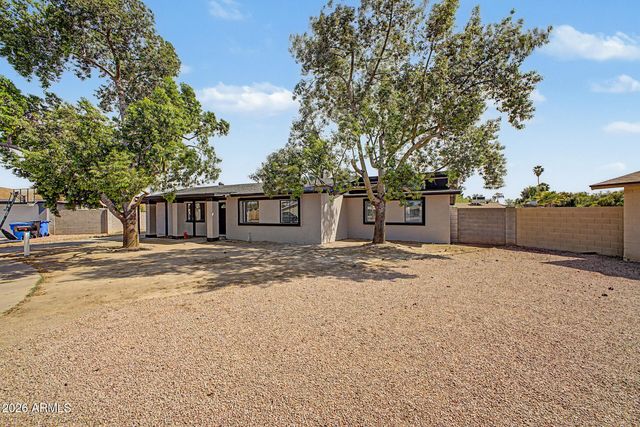 913 W SAINT JOHN Road, Phoenix, AZ 85023