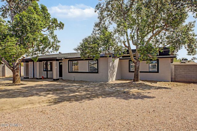 913 W SAINT JOHN Road, Phoenix, AZ 85023
