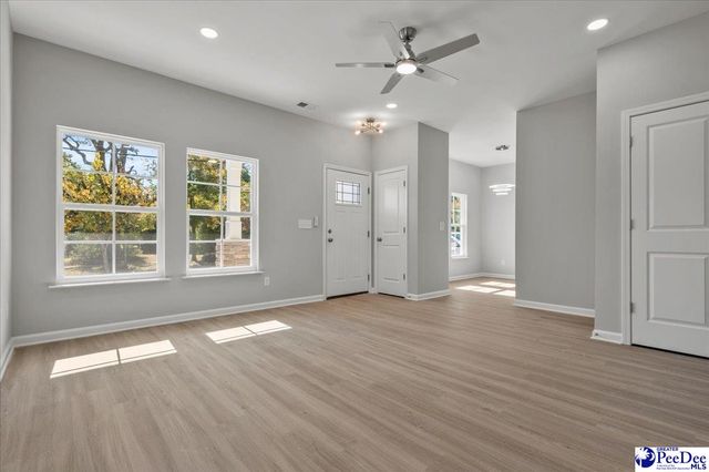 559 E Pine Street, Florence, SC 29506